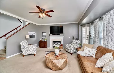 Living - 233 Spring Borough Dr, O'fallon, MO 63368 photo 2 of 3