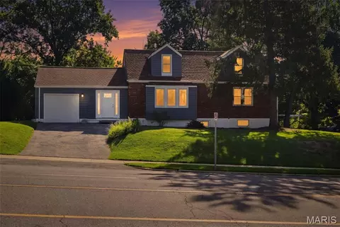 Exterior - 9316 Sappington Rd, Sappington, MO 63126 photo 8 of 10