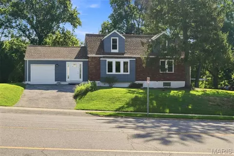 Exterior - 9316 Sappington Rd, Sappington, MO 63126 photo 6 of 10