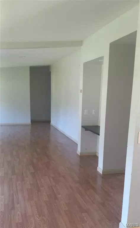 Living - 22287 Muse Rd, Wright City, MO 63390 photo 4 of 5
