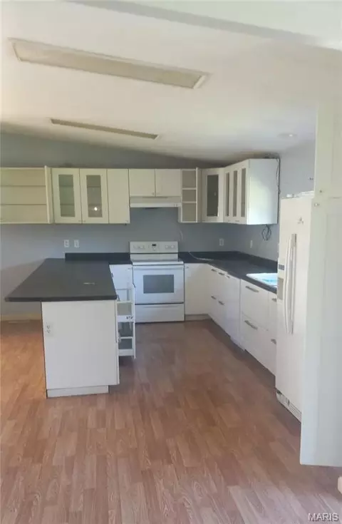 Kitchen - 22287 Muse Rd, Wright City, MO 63390 photo 1 of 4