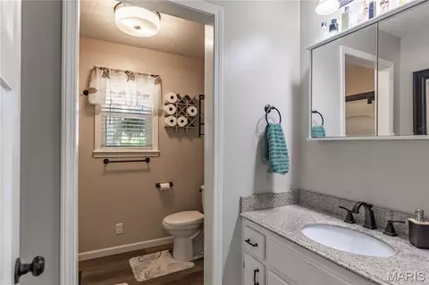 Bath - 825 Albert St, Dexter, MO 63841 photo 1 of 3