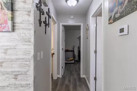 Entry Way - 825 Albert St, Dexter, MO 63841 photo 1 of 5