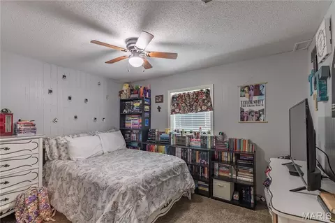 Bedroom - 825 Albert St, Dexter, MO 63841 photo 2 of 2
