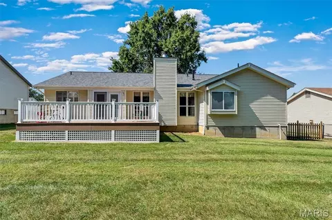 Exterior - 264 Brougham Dr, O'fallon, MO 63368 photo 5 of 9
