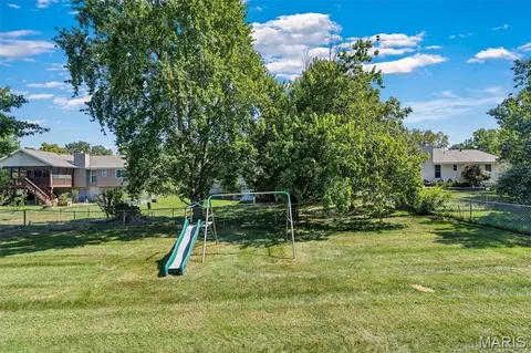 Exterior - 264 Brougham Dr, O'fallon, MO 63368 photo 8 of 9