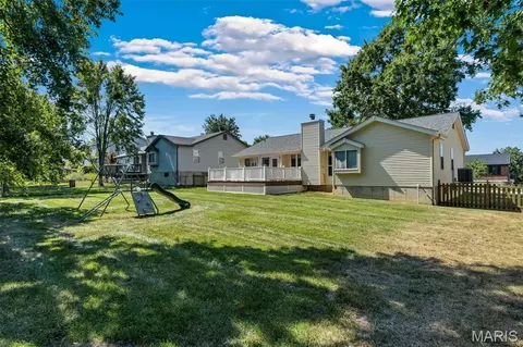 Exterior - 264 Brougham Dr, O'fallon, MO 63368 photo 9 of 9