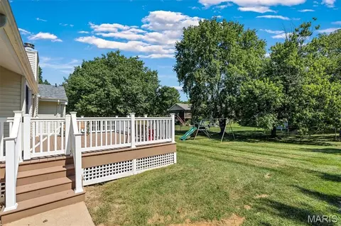 Exterior - 264 Brougham Dr, O'fallon, MO 63368 photo 4 of 9
