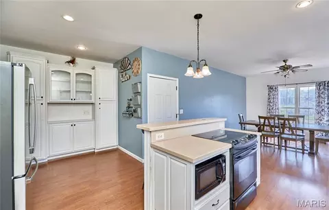 Kitchen - 4426 Old State Rd, Gerald, MO 63037 photo 3 of 3