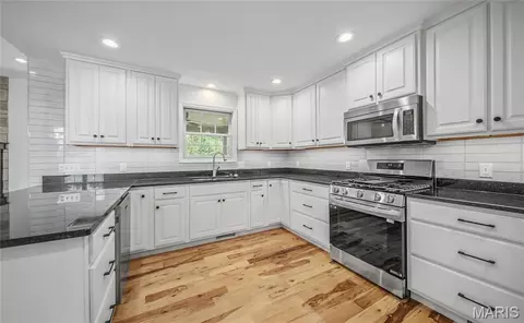 Kitchen - 1203 Aster Ct, Saint James, MO 65559 photo 1 of 1