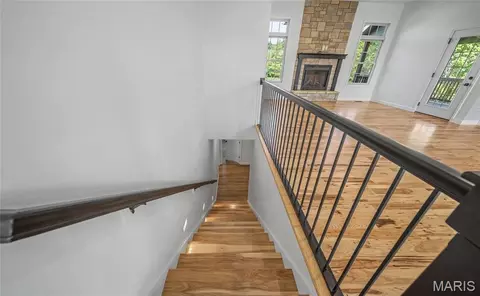 Entry Way - 1203 Aster Ct, Saint James, MO 65559 photo 3 of 5