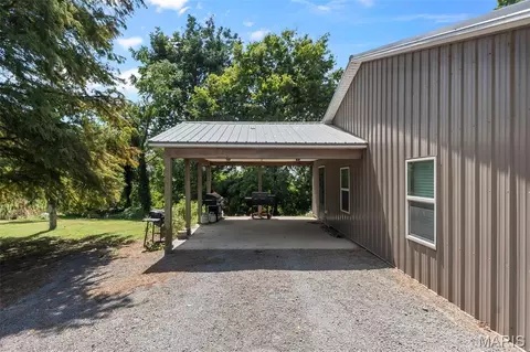 Exterior - 425 County Highway 454, Steele, MO 63877 photo 4 of 11