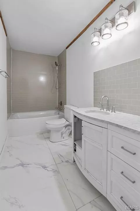 Bath - 814 Hudson St, Kennett, MO 63857 photo 2 of 2