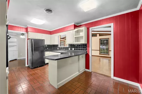 Kitchen - 2117 Holly Ave, Kennett, MO 63857 photo 1 of 5