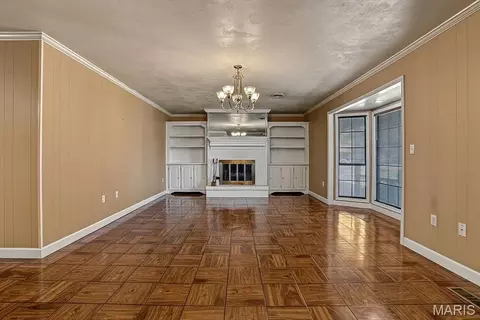 Living - 2117 Holly Ave, Kennett, MO 63857 photo 1 of 9