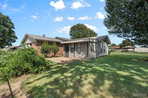 Exterior - 2117 Holly Ave, Kennett, MO 63857 photo 7 of 13