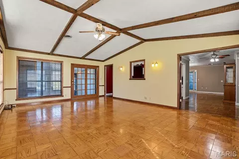 Living - 2117 Holly Ave, Kennett, MO 63857 photo 9 of 9