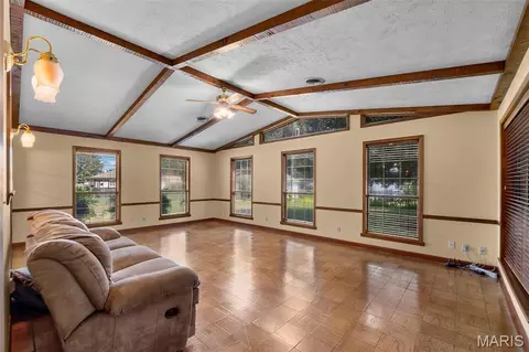 Living - 2117 Holly Ave, Kennett, MO 63857 photo 1 of 8