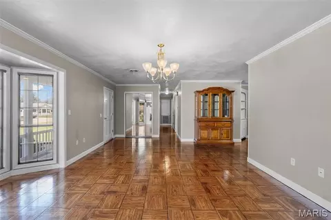 Living - 2117 Holly Ave, Kennett, MO 63857 photo 6 of 8