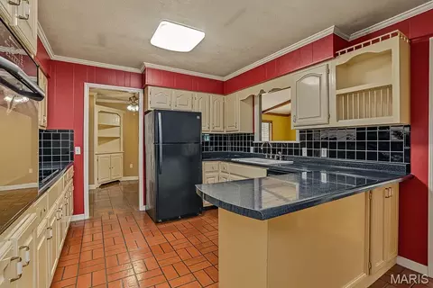 Kitchen - 2117 Holly Ave, Kennett, MO 63857 photo 1 of 4