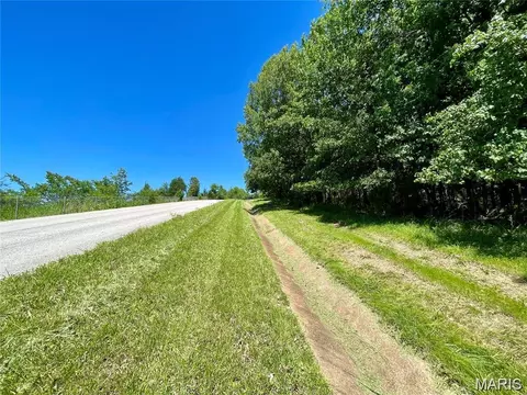 2558 Frederitzi Ln, Arnold, MO 63010 photo 6