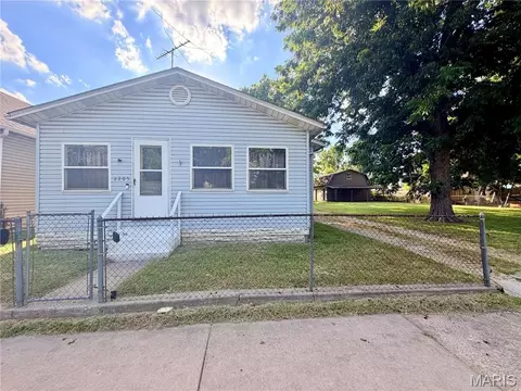 2205 Ohio Ave, Granite City, IL 62040