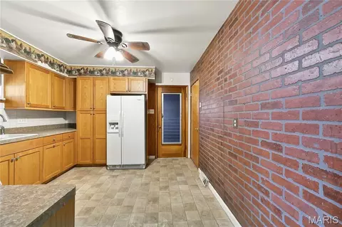 Kitchen - 913 Vine St, Festus, MO 63028 photo 1 of 6