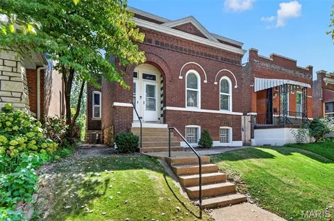 5406 Alaska Ave, Saint Louis, MO 63111