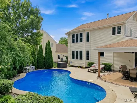 Exterior - 130 Mccluer Dr, O'fallon, MO 63368 photo 3 of 8