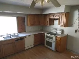 Kitchen - 2090 Dorman Rd, Festus, MO 63028 photo 1 of 1