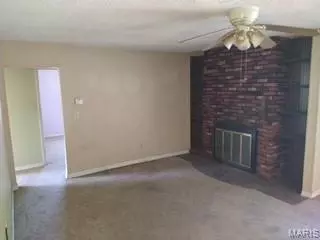 Living - 2090 Dorman Rd, Festus, MO 63028 photo 2 of 3