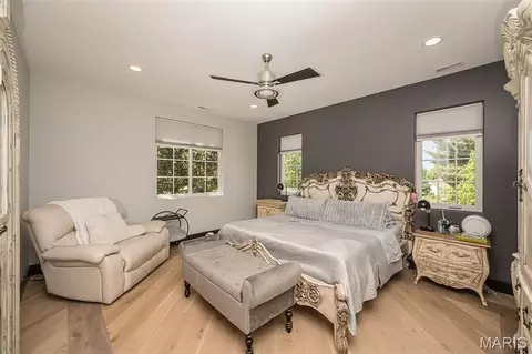Bedroom - 604 Glyn Cagny, Ballwin, MO 63021 photo 1 of 5