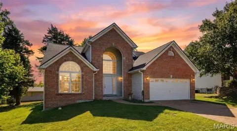 2012 Archway Dr, Wentzville, MO 63385