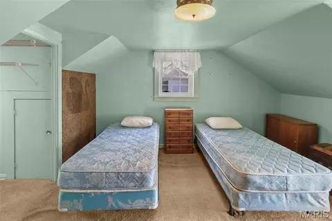 Bedroom - 427 W 3rd St, O'fallon, IL 62269 photo 3 of 6