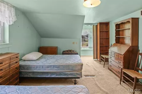 Bedroom - 427 W 3rd St, O'fallon, IL 62269 photo 4 of 6