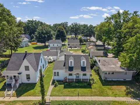 View/Area - 427 W 3rd St, O'fallon, IL 62269 photo 6 of 8