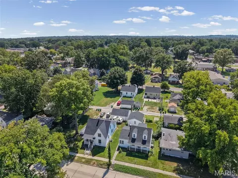 View/Area - 427 W 3rd St, O'fallon, IL 62269 photo 5 of 8