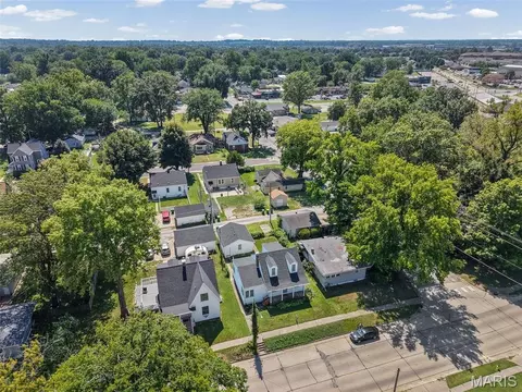 View/Area - 427 W 3rd St, O'fallon, IL 62269 photo 4 of 8