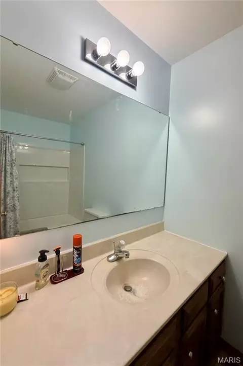 Bath - 1710 Forest Pl, Rolla, MO 65401 photo 1 of 5
