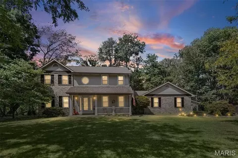 19 Sugar Ln, Collinsville, IL 62234