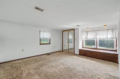 Bedroom - 4176 Highway E, New Haven, MO 63068 photo 6 of 7
