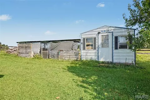 Exterior - 4176 Highway E, New Haven, MO 63068 photo 17 of 18