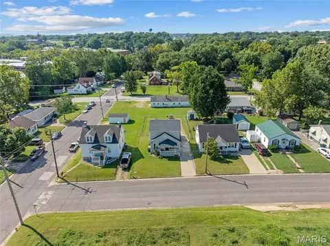 View/Area - 626 E 7th St, Washington, MO 63090 photo 2 of 8