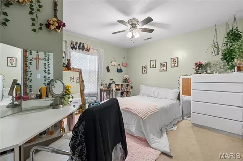 Bedroom - 626 E 7th St, Washington, MO 63090 photo 6 of 7