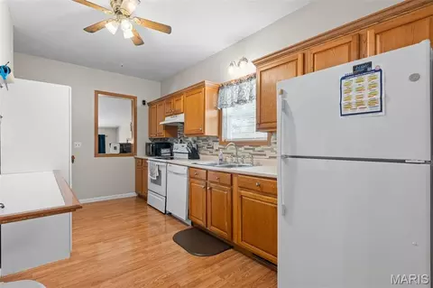 Kitchen - 626 E 7th St, Washington, MO 63090 photo 2 of 2