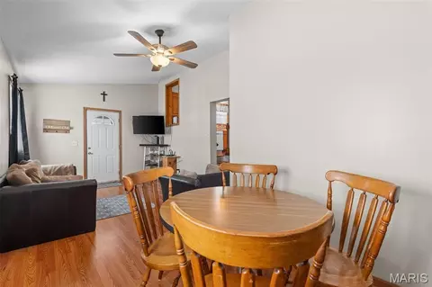Dining - 626 E 7th St, Washington, MO 63090 photo 3 of 3