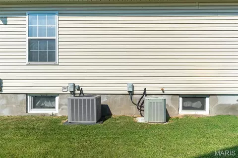 Exterior - 626 E 7th St, Washington, MO 63090 photo 4 of 4