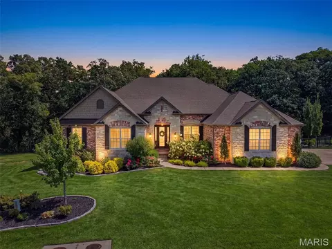 106 Westleigh Manor Dr, Wentzville, MO 63385