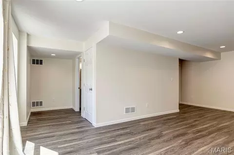 Living - 456 Dusty Brook Dr, O'fallon, MO 63366 photo 6 of 6