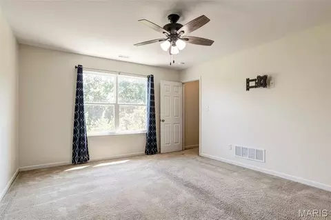 Bedroom - 456 Dusty Brook Dr, O'fallon, MO 63366 photo 4 of 8